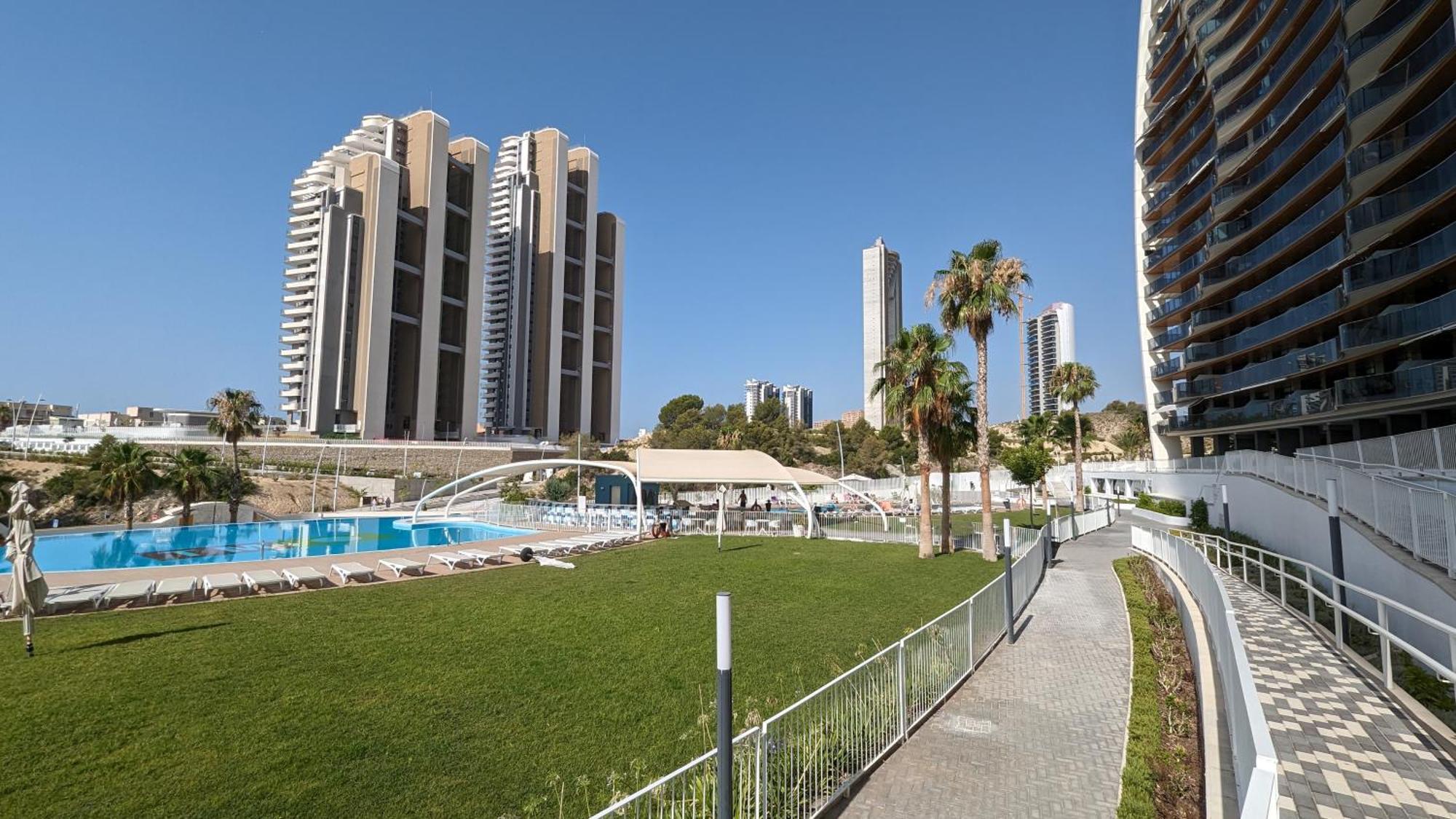 Sunset Waves Luxury Apartment Benidorm Exteriör bild