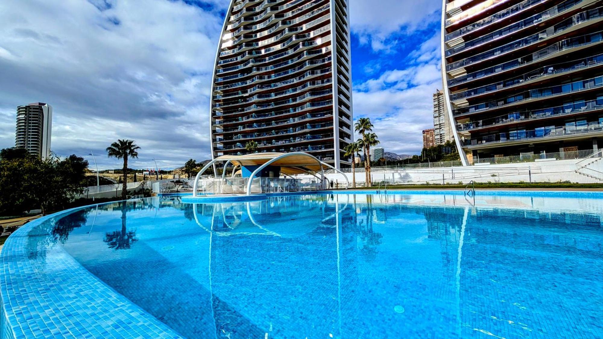 Sunset Waves Luxury Apartment Benidorm Exteriör bild